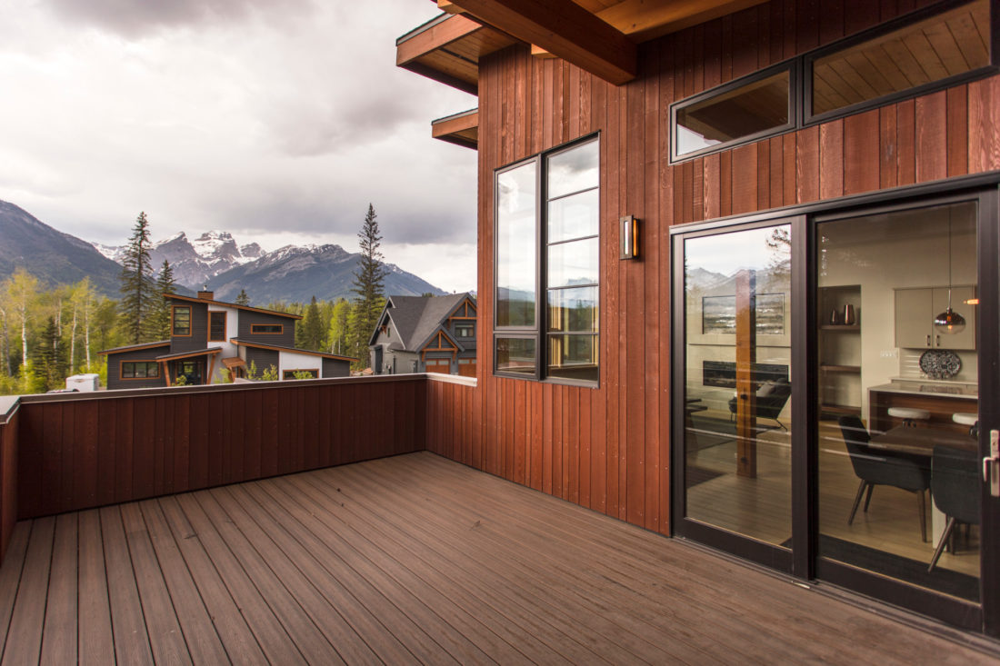Karlos, built by Elk River Mountain Homes.   Photo: @MKuhnPhoto
